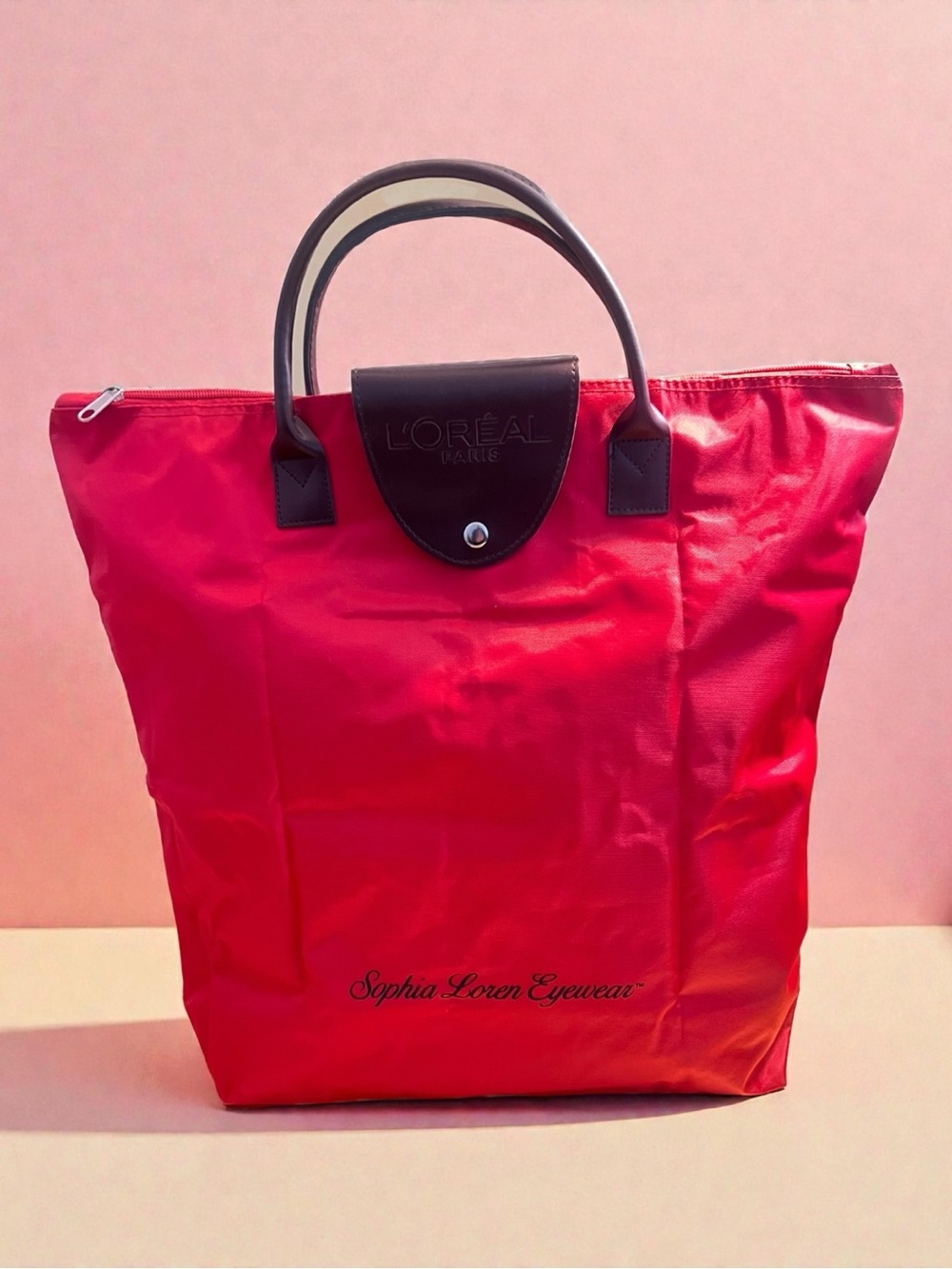 L'Oreal Tote Red Zip Top Travel Beach Bag Boxed Bottom Foldable
